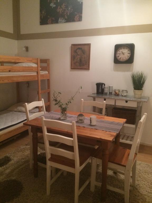Vanga Hostel Bagian luar foto