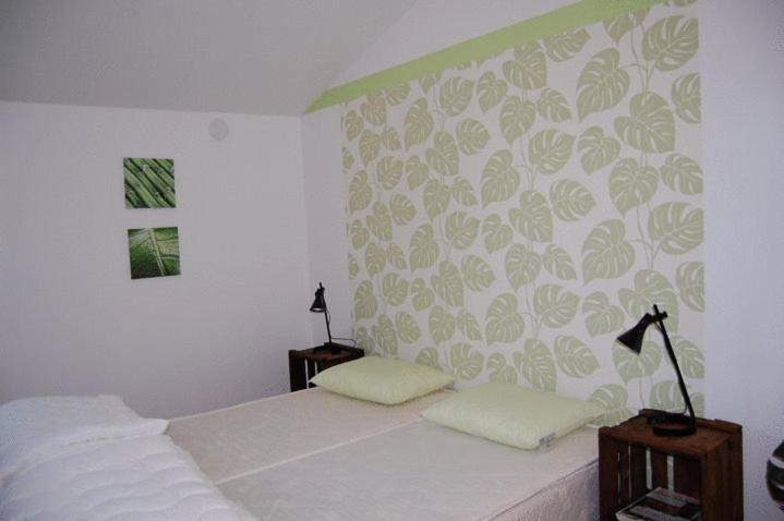 Vanga Hostel Bagian luar foto